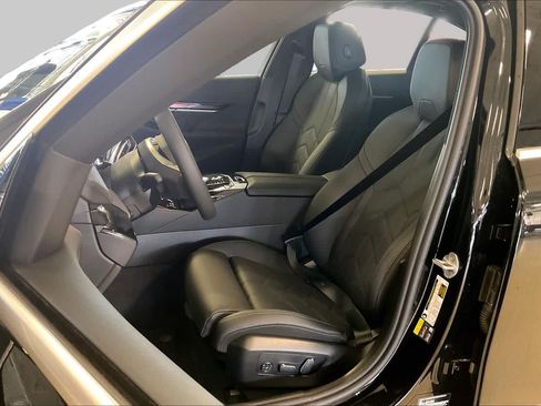 New 2027 BMW i5 eDrive40 RWD image 9