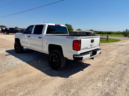 Used 2018 Chevrolet Silverado 1500 W/T w/ Trailering Package RWD image 9