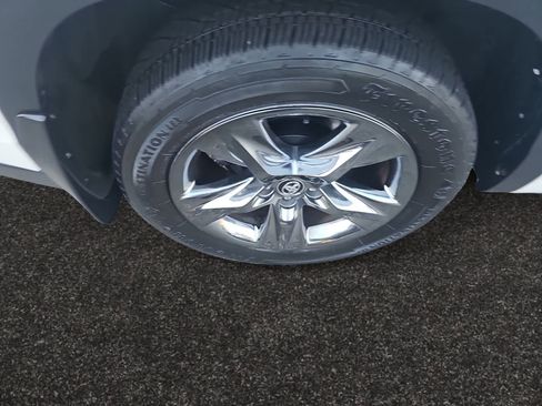 Used 2017 Toyota Highlander Limited Platinum image 6