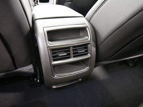 Used 2024 Cadillac XT5 Sportv AWD/4WD image 17