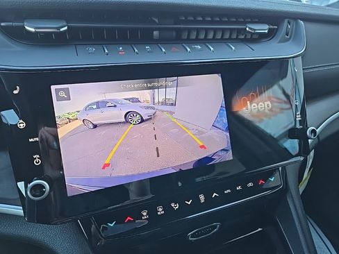 New 2026 Jeep Grand Cherokee Altitude AWD/4WD image 59