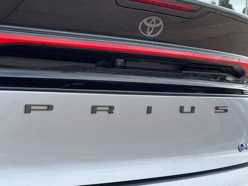 Used 2024 Toyota Prius LE image 33