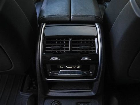 Used 2019 BMW X7 xDrive40i w/ Premium Package AWD/4WD image 45
