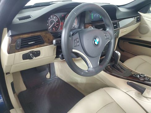 Used 2013 BMW 328i Convertible RWD image 19