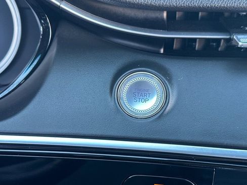 Used 2024 Genesis GV70 2.5T w/ Select Package image 23