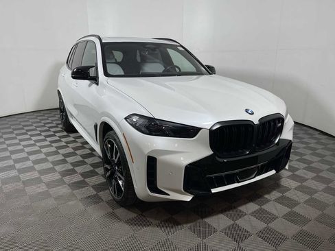 Used 2025 BMW X5 M60i w/ Executive Package image 2