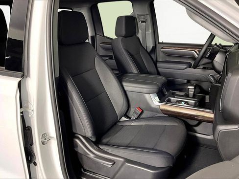 Used 2025 GMC Sierra 1500 Elevation image 12