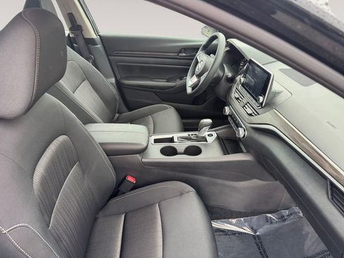 Used 2026 Nissan Altima 2.5 SV FWD image 15