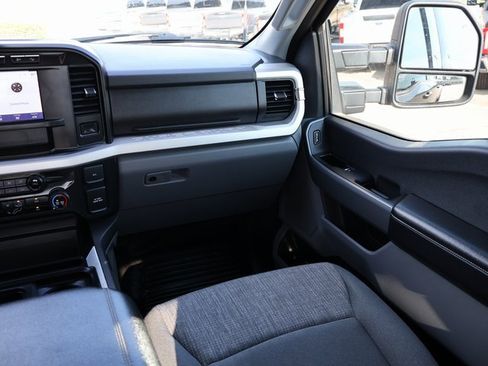 Used 2024 Ford F350 XLT w/ FX4 Off-Road Package image 13