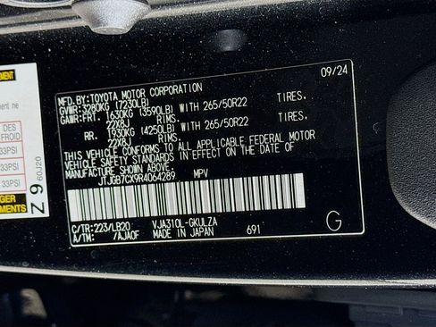 Certified 2024 Lexus LX 600 4WD w/ Luxury Package image 34