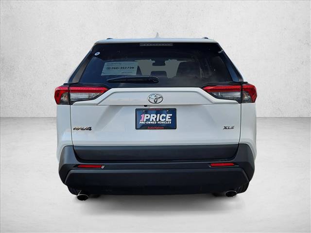 Used 2025 Toyota RAV4 XLE FWD image 7