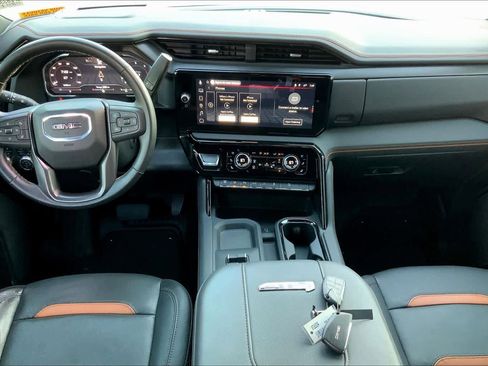 Used 2025 GMC Sierra 2500 AT4 w/ AT4 Premium Plus Package image 15