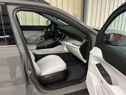 New 2026 Jeep Cherokee Limited AWD/4WD image 11
