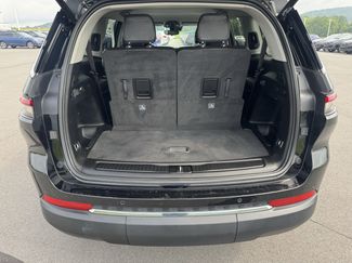 Used 2022 Jeep Grand Cherokee L Limited AWD/4WD video 5