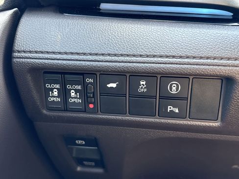 Used 2023 Honda Odyssey Touring image 29