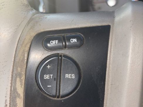 Used 2010 Ford F250 XLT image 16