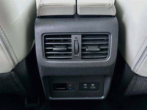 Used 2023 Nissan Rogue SL w/ SL Premium Package FWD image 29