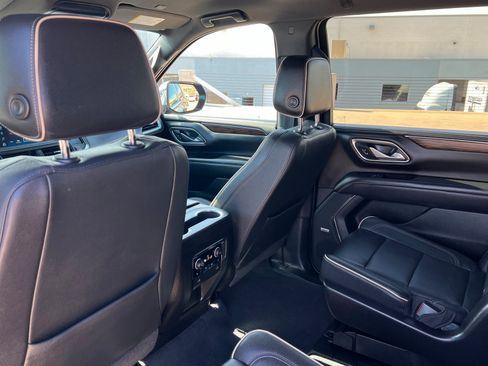 Used 2023 Chevrolet Suburban Premier AWD/4WD image 20