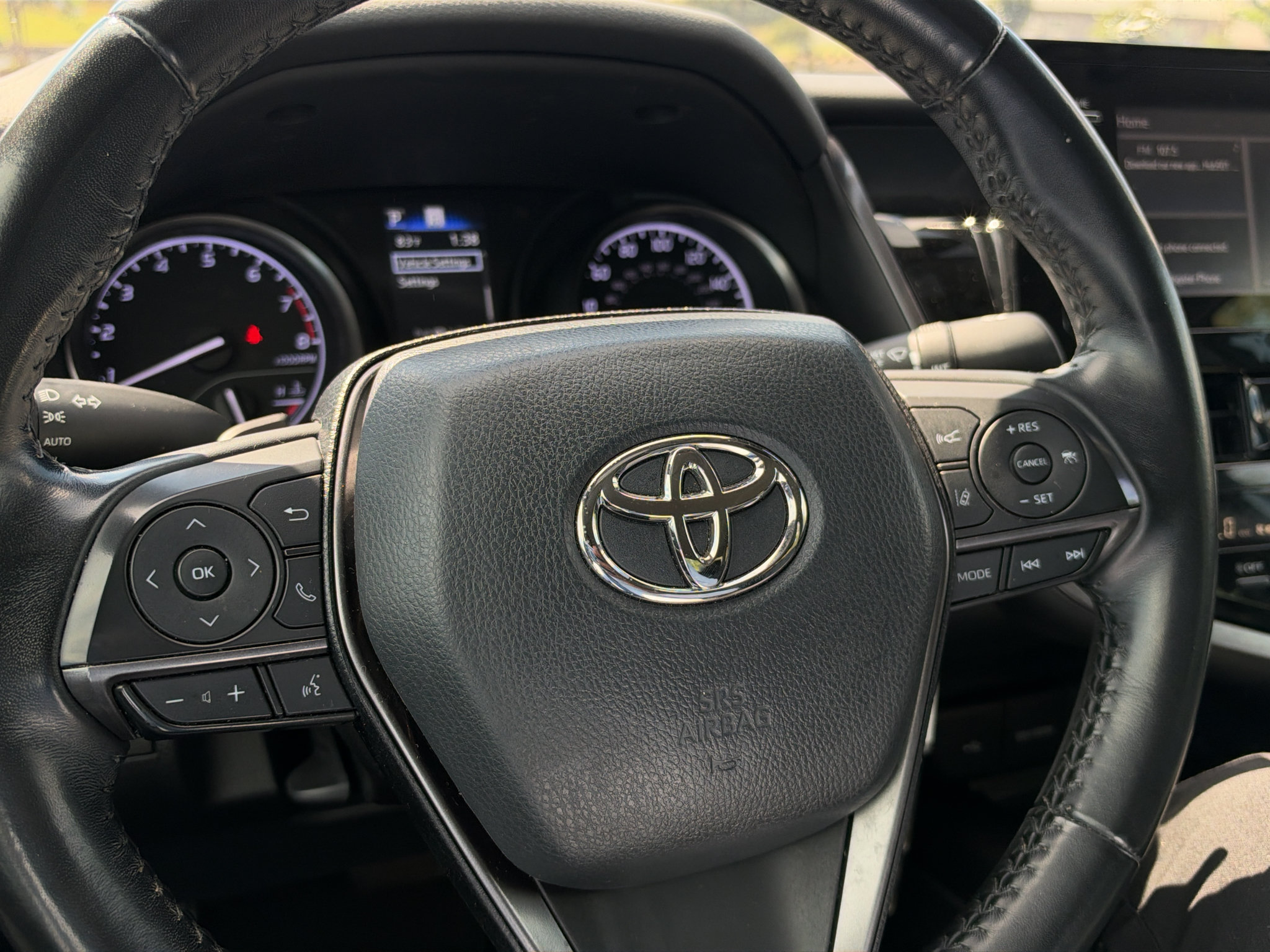 Used 2022 Toyota Camry SE FWD image 29