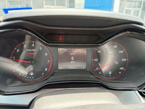 Used 2024 Chevrolet Trax RS FWD image 9
