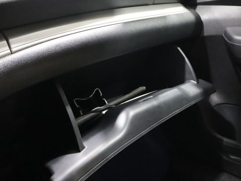 Used 2016 Honda CR-V LX image 28