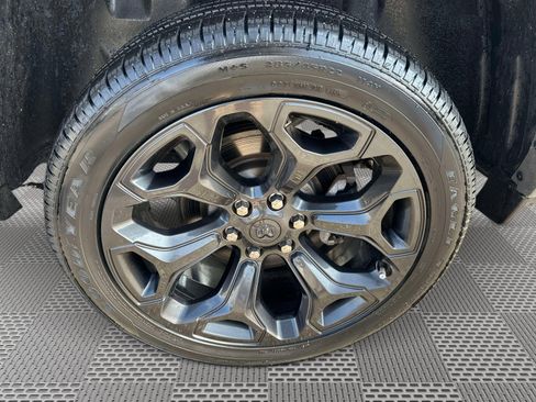 Used 2021 RAM 1500 Limited w/ Night Edition image 38