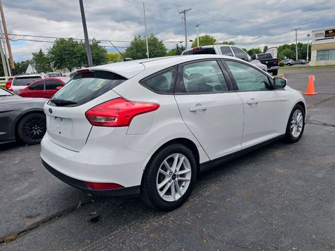 Used 2017 Ford Focus SE FWD image 6