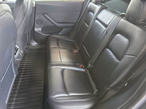 Used 2021 Tesla Model Y Performance image 35