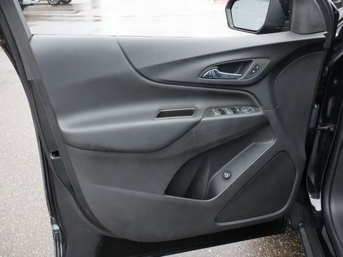 Used 2024 Chevrolet Equinox LT image 8