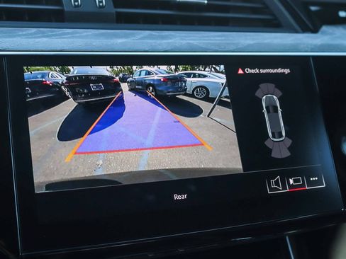 Certified 2024 Audi Q8 e-tron Premium AWD/4WD image 26