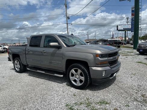 Used 2017 Chevrolet Silverado 1500 LT w/ All Star Edition AWD/4WD image 5
