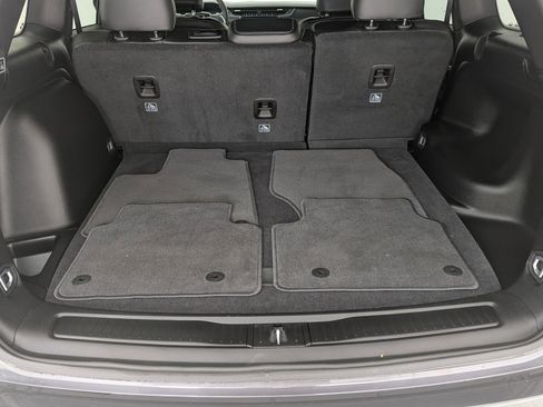 Used 2025 Jeep Grand Cherokee Limited image 22