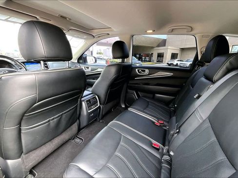 Used 2019 INFINITI QX60 Luxe w/ Essential Package FWD image 16
