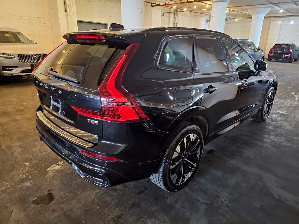Certified 2026 Volvo XC60 T8 Plus w/ Protection Package Premier AWD/4WD image 5