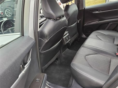Used 2023 Toyota Camry XSE image 6