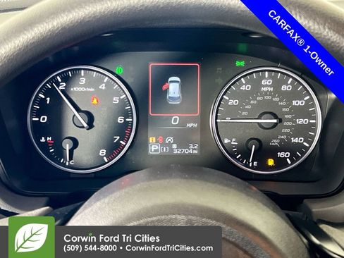 Used 2024 Subaru Crosstrek 2.0i Premium AWD/4WD image 2