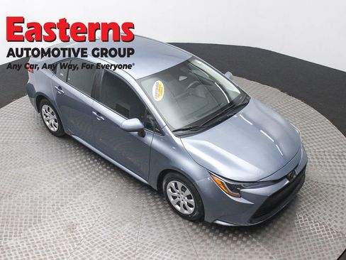 Used 2024 Toyota Corolla LE FWD image 3