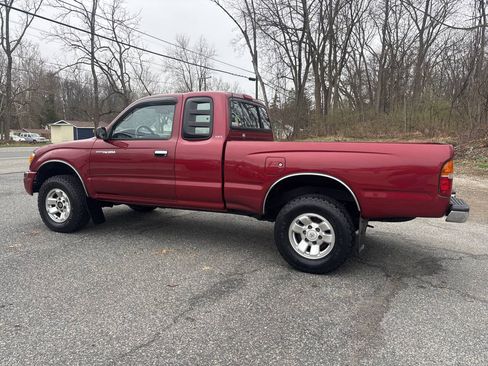 Used 1998 Toyota Tacoma 4x4 Xtracab V6 image 16