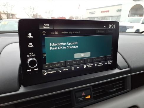 Used 2025 Honda Pilot Touring image 18