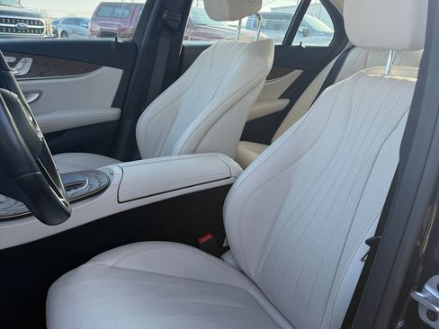 Used 2021 Mercedes-Benz E 350 4MATIC Sedan image 35