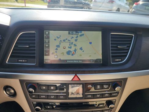 Used 2015 Hyundai Genesis 3.8 w/ Option Group 04 RWD image 26