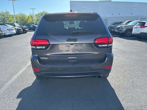 Used 2021 Jeep Grand Cherokee Laredo X AWD/4WD image 10