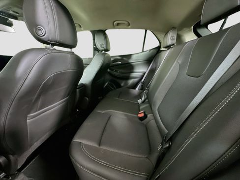 Used 2025 Buick Encore GX Preferred FWD image 25