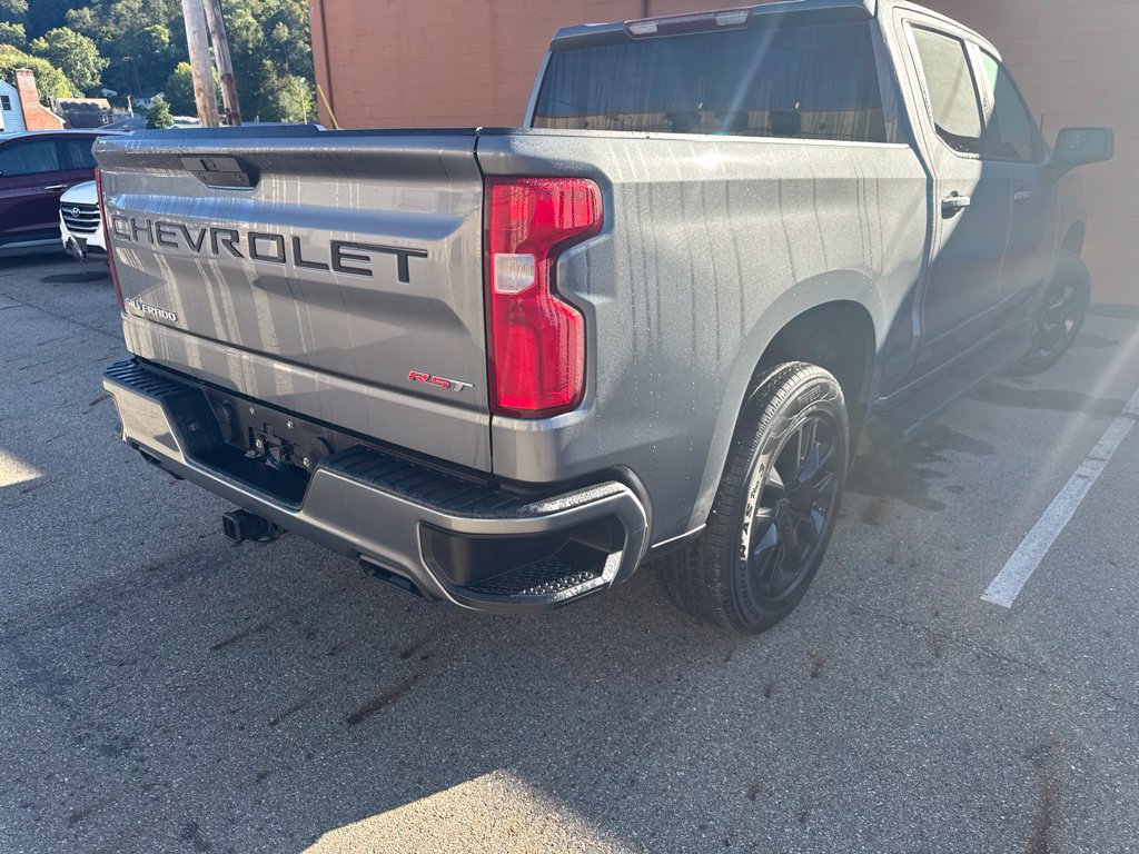 Used 2022 Chevrolet Silverado 1500 RST w/ Z71 Off-Road Package AWD/4WD image 18