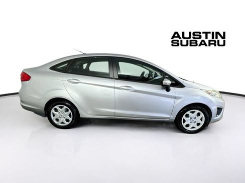 Used 2013 Ford Fiesta SE FWD image 8