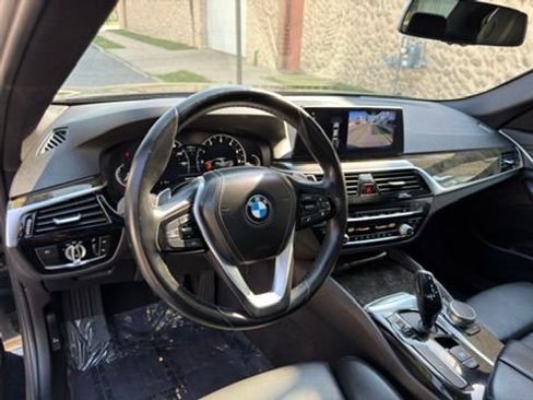 Used 2018 BMW 530i w/ Premium Package RWD image 22