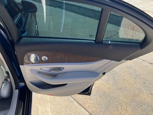 Used 2017 Mercedes-Benz E 300 image 15