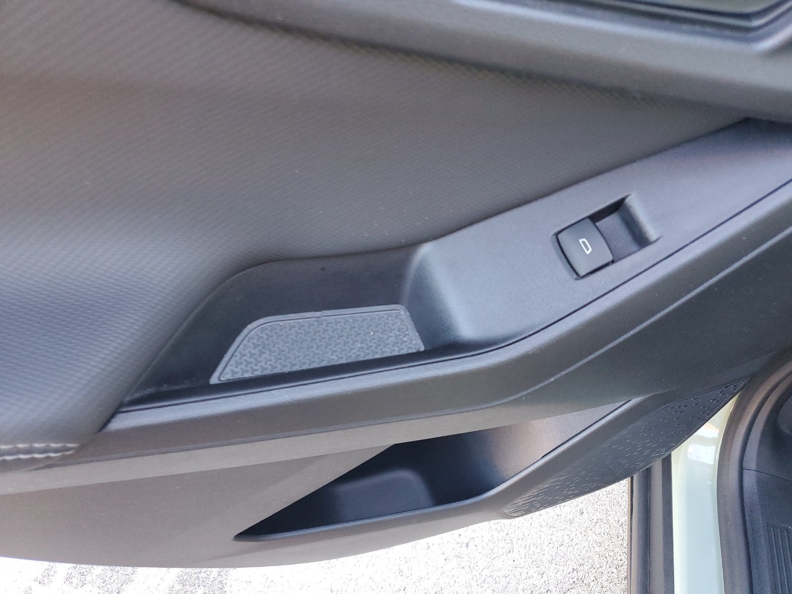 Used 2025 Chevrolet Equinox LT w/ Convenience Package II FWD image 15