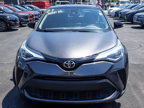Used 2021 Toyota C-HR Limited FWD image 5