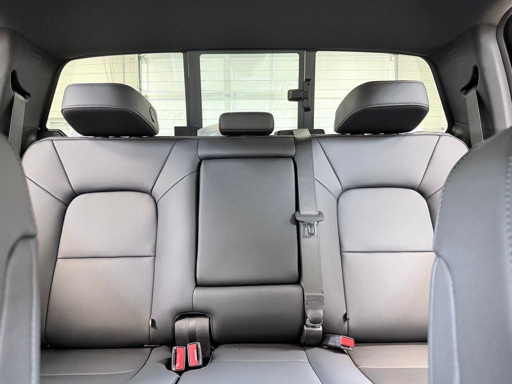 New 2026 Chevrolet Colorado LT w/ LT Convenience Package RWD image 17